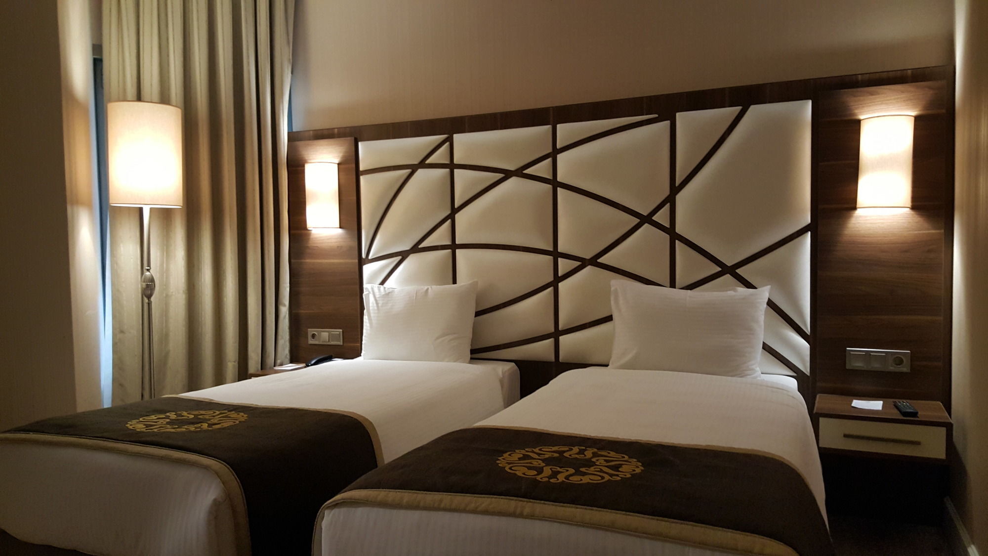 The Grand Mira Business Hotel Istanbul Exterior photo